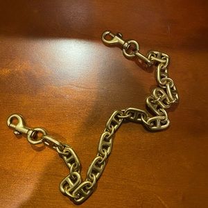 Sale !!! 🎉🎉🎉Coach Beat Chain